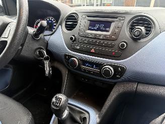 Hyundai I-10  picture 13