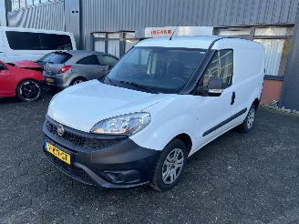 krockskadad bil bedrijf Fiat Doblo Cargo 1.3 MJ L1H1 Actual 2017 2017/6