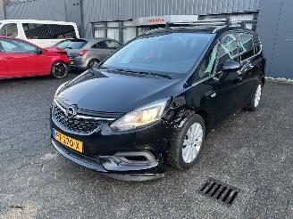 Coche accidentado Opel Zafira 1.4 T Online Edition 7p 2017/9