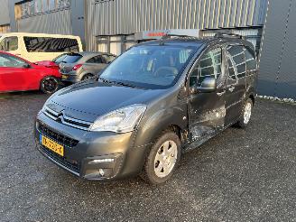 Damaged car Citroën Berlingo 1.2 PureTech XTR 2016/5