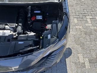 Peugeot 3008 1.2 PureTech Active Pack Business picture 10