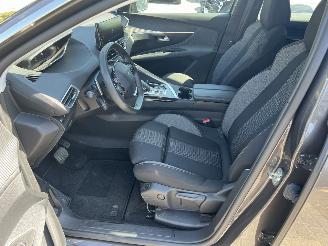 Peugeot 3008 1.2 PureTech Active Pack Business picture 17