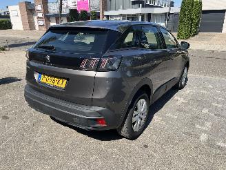 Peugeot 3008 1.2 PureTech Active Pack Business picture 3
