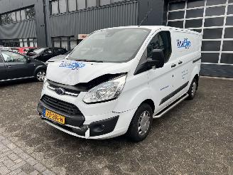 Schade bestelwagen Ford Transit Custom 270 2.2 TDCI L1H1 2015/11