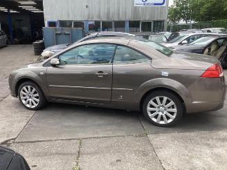 krockskadad bil auto Ford Focus Focus 2 C+C, Cabrio, 2006 / 2010 2.0 16V 2007/4
