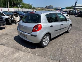 Renault Clio Clio III (BR/CR), Hatchback, 2005 / 2014 1.4 16V picture 3