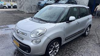 Auto incidentate Fiat 500L 0.9 TwinAir Turbo 105 MPV  Benzine 875cc 77kW (105pk) FWD 2012-09 (199LYC) 199B6000 2013/10