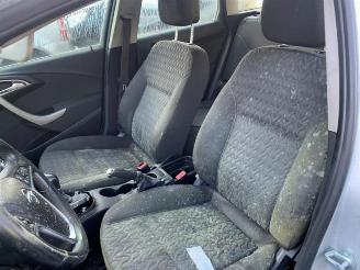 Opel Astra Astra J Sports Tourer (PD8/PE8/PF8), Combi, 2010 / 2015 1.7 CDTi 16V picture 24