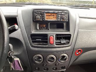 Suzuki Liana 1.6 MPi 16V Hatchback 4Dr Benzine 1.586cc 76kW (103pk) FWD 2001-07/2008-04 (ERC31) M16A picture 17