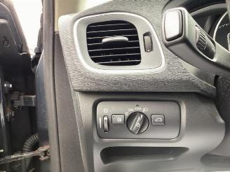 Volvo V-40 V40 (MV), Hatchback 5-drs, 2012 / 2019 2.0 T2 16V picture 17