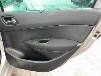 Peugeot 308 308 SW (4E/H), Combi 5-drs, 2007 / 2014 1.6 16V THP 155 picture 25