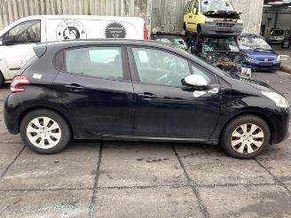 Peugeot 208 208 I (CA/CC/CK/CL), Hatchback, 2012 / 2019 1.0 Vti 12V PureTech picture 6