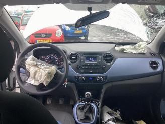 Hyundai I-10 i10 (B5), Hatchback, 2013 / 2019 1.0 12V picture 15