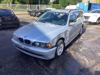 Dezmembrări autoturisme BMW 5-serie 5 serie Touring (E39), Combi, 1996 / 2004 520i 24V 2001/4