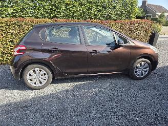 Schadeauto Peugeot 208  2013/1