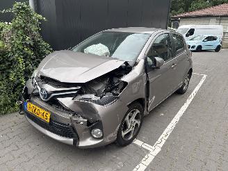  Toyota Yaris Hybrid 2015/1