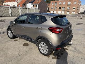 Renault Captur 0.9i - 12V TURBO TCE 90 picture 4