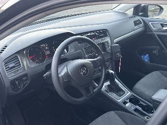 Volkswagen Golf 1.6TDI DSG NAP picture 4