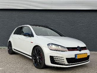 uszkodzony samochody osobowe Volkswagen Golf 2.0TSI GTI PANO/DSG/MILTEK 2014/3