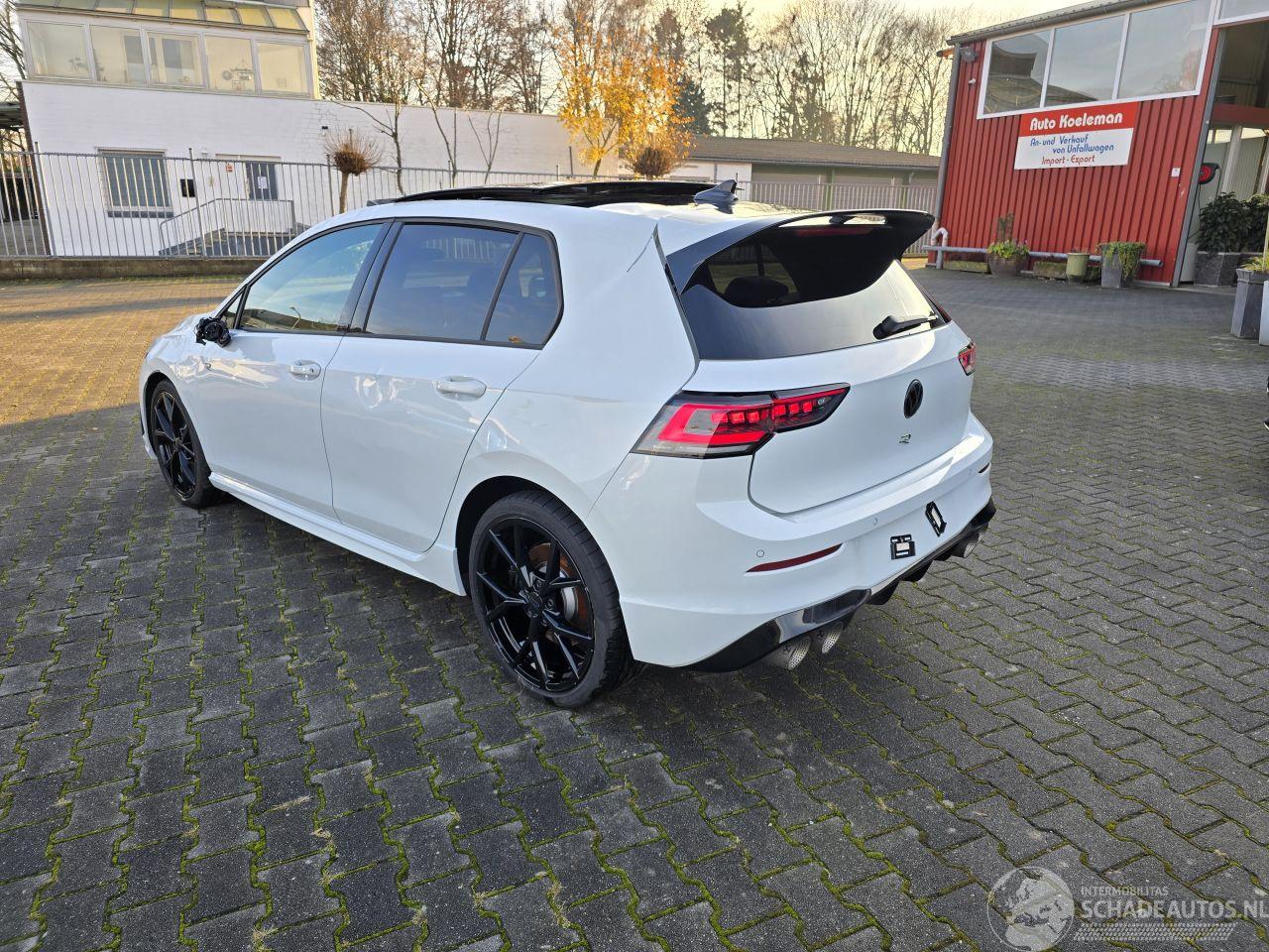 Volkswagen Golf R BLACK EDTION