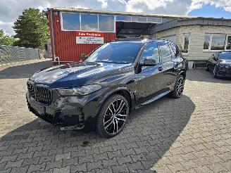 Unfallwagen BMW X5 50e Hybride PANORAMA AIRSUSPENSION 2025/8