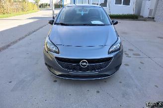 uszkodzony samochody osobowe Opel Corsa 1.2 BENZ 2018/12