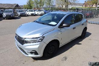 krockskadad bil auto Dacia Sandero 1.0 BENZ 2021/11