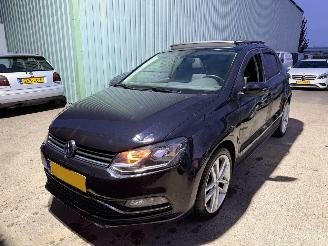 skadebil auto Volkswagen Polo 1.2 TSI Highline Pano Stoelverwarming 2014/9