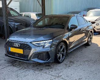 krockskadad bil auto Audi A3 LIMOUSINE S LINE MATRIX LED CAMERA NAP 2021/6