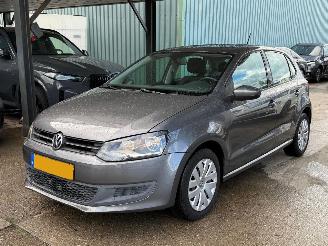 Unfallwagen Volkswagen Polo 1.4 benzine automaat airco cruise nap 2010/1