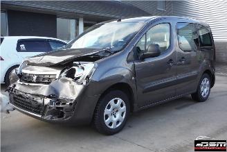Coche accidentado Peugeot Partner TEPEE 1.2 PURETECH ACTIVE S&S 2018/7