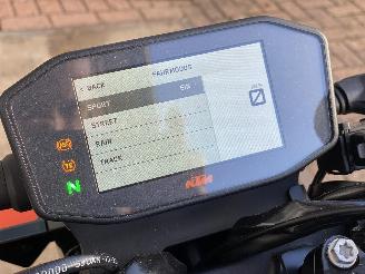 KTM Alle 890R duke picture 12