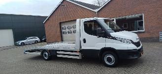 Tweedehands bestelwagen Iveco Daily 3.0  180pk automaat  autotransporter 2023/9