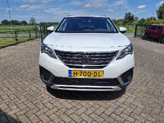 Peugeot 5008 1.2i  131pk   navi clima pano  7 zitter picture 3