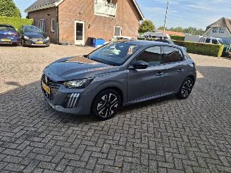 Coche accidentado Peugeot 208 hybrid  100 dcs6 allure  80kw  navi 2024/11