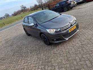 Vaurioauto  passenger cars Citroën C4 1.2i  110pk   navi clima 2016/6
