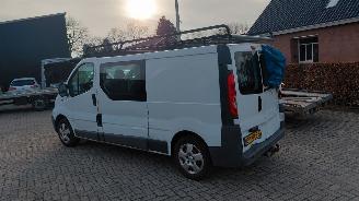 skadebil bedrijf Opel Vivaro 2.0 cdti  114pk lang dubbel cabine    airco 2011/9