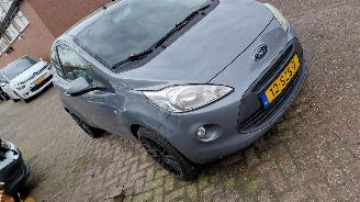 skadebil auto Ford Ka 1.2i  cool sound  69pk   airco 2012/3