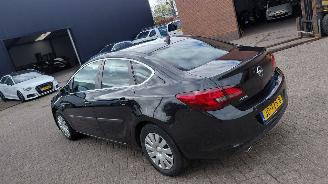 Damaged car Opel Astra 1.4i automaat    navi 140pk navi clima 2016/2