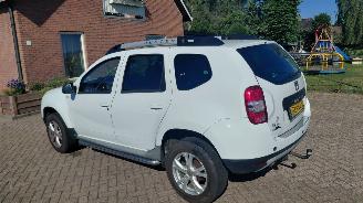 krockskadad bil auto Dacia Duster 1.2 tce  125pk   airco 2015/7