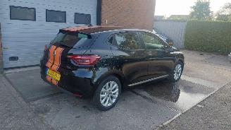 Avarii autoturisme Renault Clio 0.9 tce  tce navi 5drs 74kw clima 2021/11