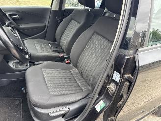 Volkswagen Polo 1.0 COMFORTLINE RIJDBARE ZIJSCHADE! BOUWJAAR 2014 3300 EURO picture 10