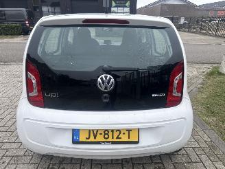 Volkswagen Up! 1.0 BLEU MOTION LICHTE SCHADE BOUWJAAR 2016  4350 EURO VAST picture 3