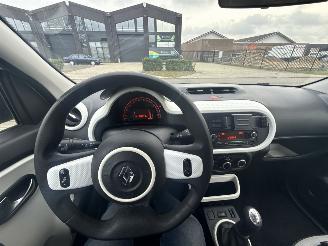 Renault Twingo 1.0SCe LICHTE RIJDBARE SCHADE! BOUWJAAR 2017 88000 KM 4250 EURO picture 12