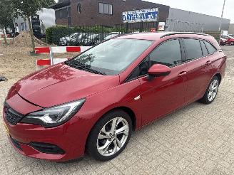 Vaurioauto  passenger cars Opel Astra 1.2 ELEGANCE SPORTS TOURER RIJDBAAR BOUWJAAR 2021 6999 EURO 2021/3