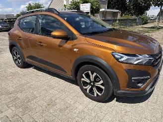Voiture accidenté Dacia Sandero 1.0 90 STEPWAY 23321 KM NAP! BOUWJAAR 2021 RIJDBAAR 7200 EURO 2021/7