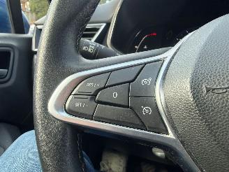 Renault Clio 1.0 Intens navi pdc picture 24