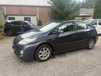 Toyota Prius 1.8 HYBRID picture 3