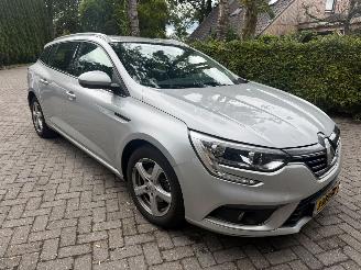 krockskadad bil auto Renault Mégane 1.2 TCE AIRCO NAVI PDC 2017/4