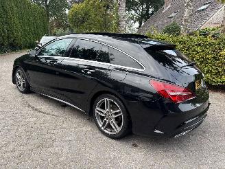 Vaurioauto  passenger cars Mercedes Cla-klasse 200D AMG AUT! PANO LEER 2017/12